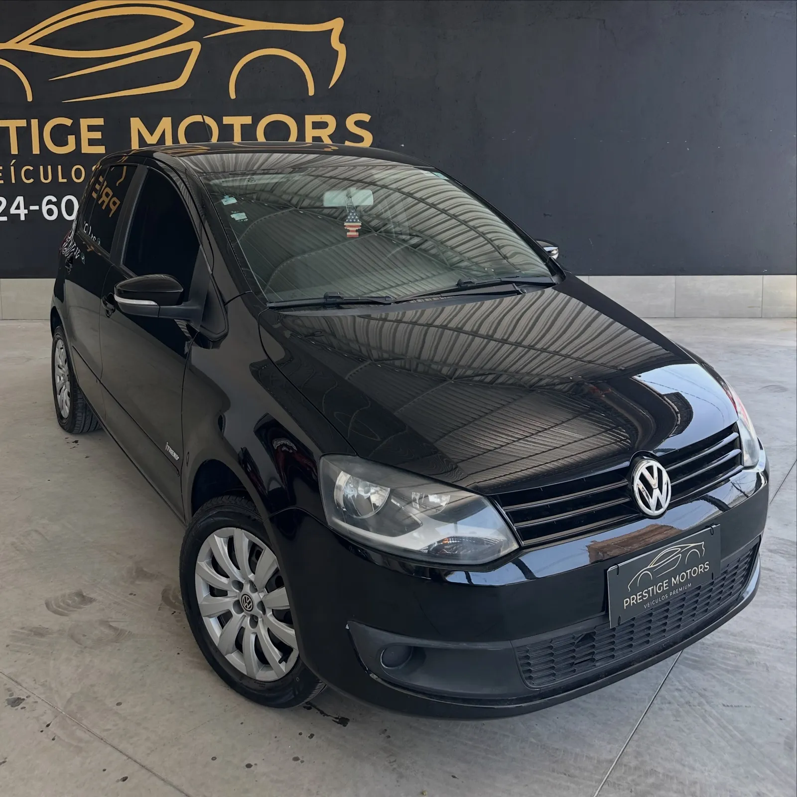 Volkswagen Fox 1.6 Mi I Motion Total Flex 8V 5p 2013 — foto 2