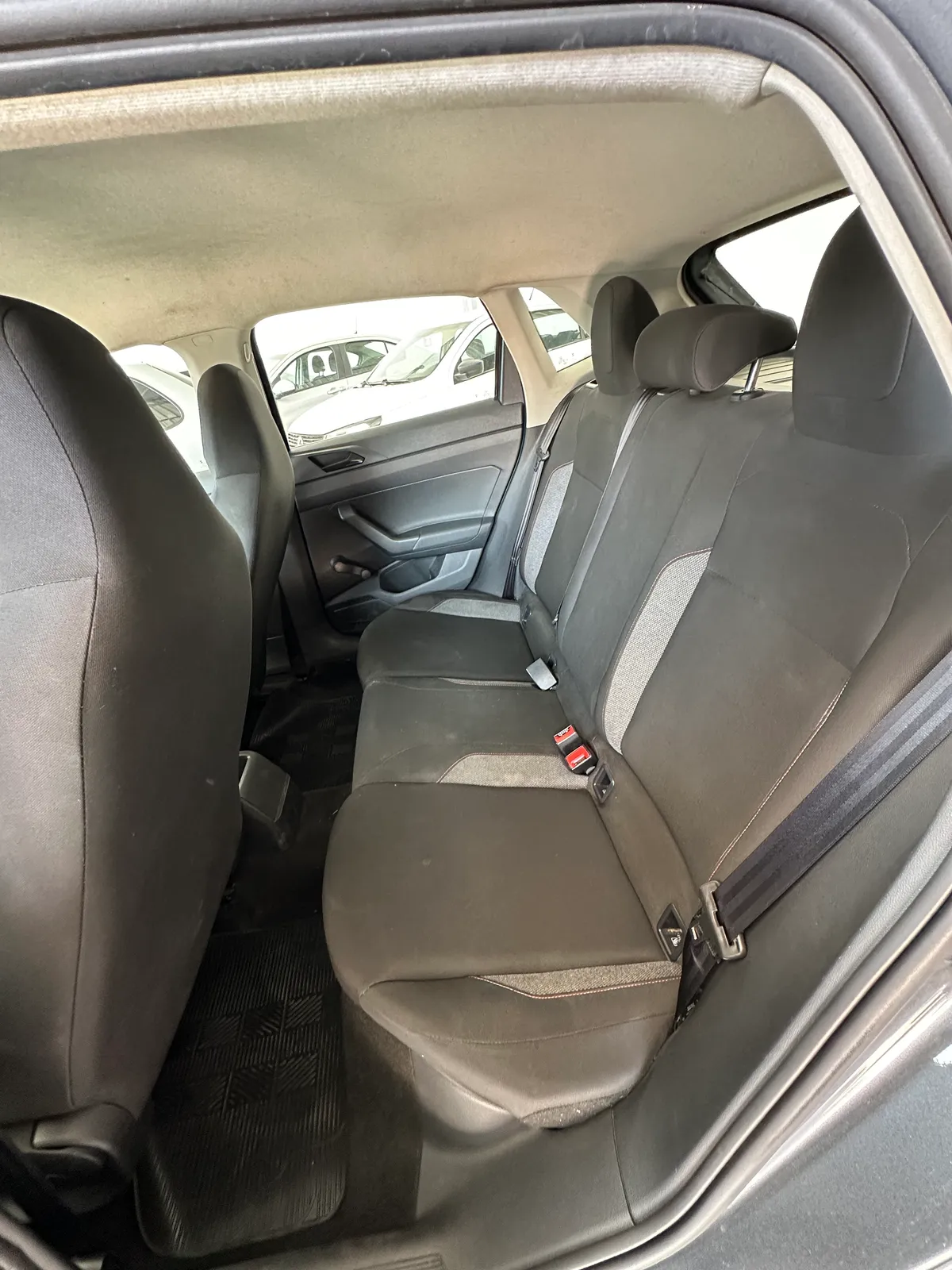 Volkswagen Polo Track 1.0 Flex 12V 5p 2025 — foto 6