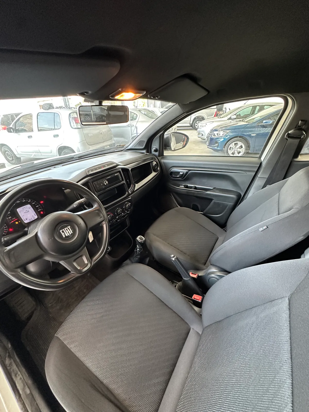 Fiat Strada Endurance 1.4 Flex 8V CS Plus 2023 — foto 5